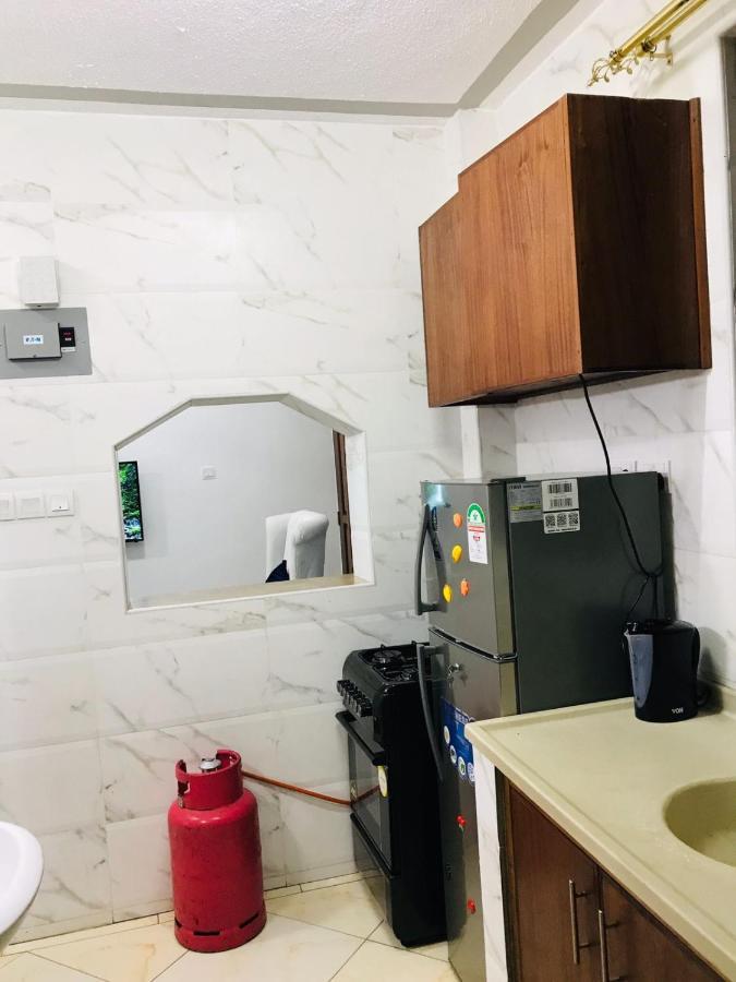 Lux Suites Bamburi Furnished Apartments Esterno foto