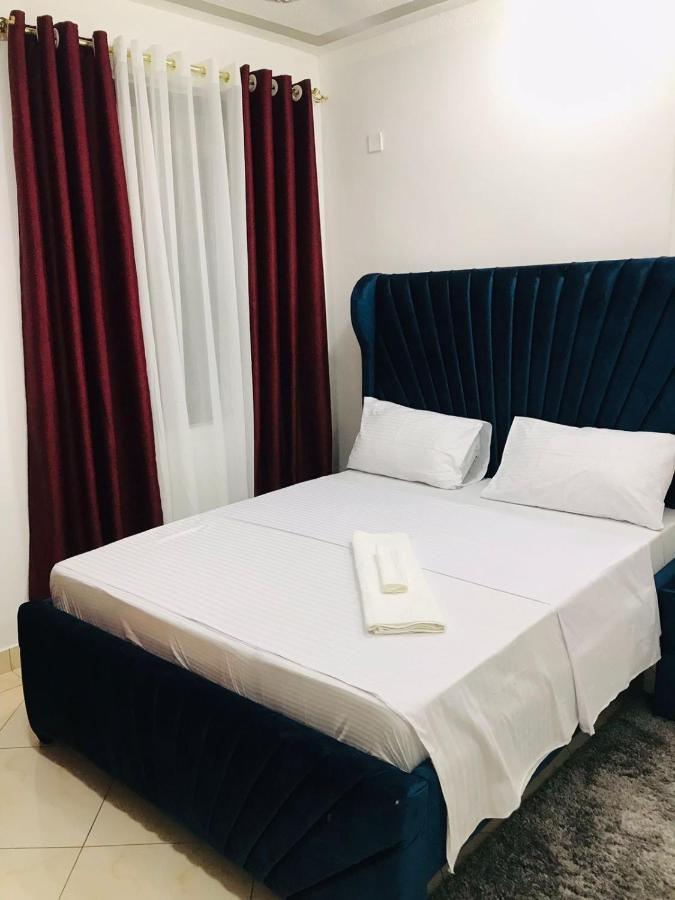Lux Suites Bamburi Furnished Apartments Esterno foto