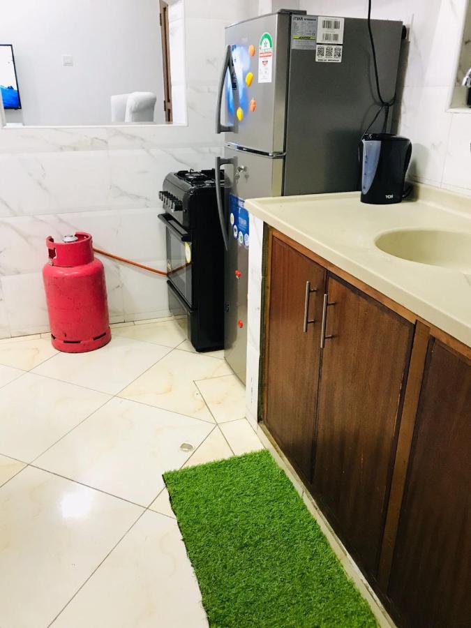 Lux Suites Bamburi Furnished Apartments Esterno foto