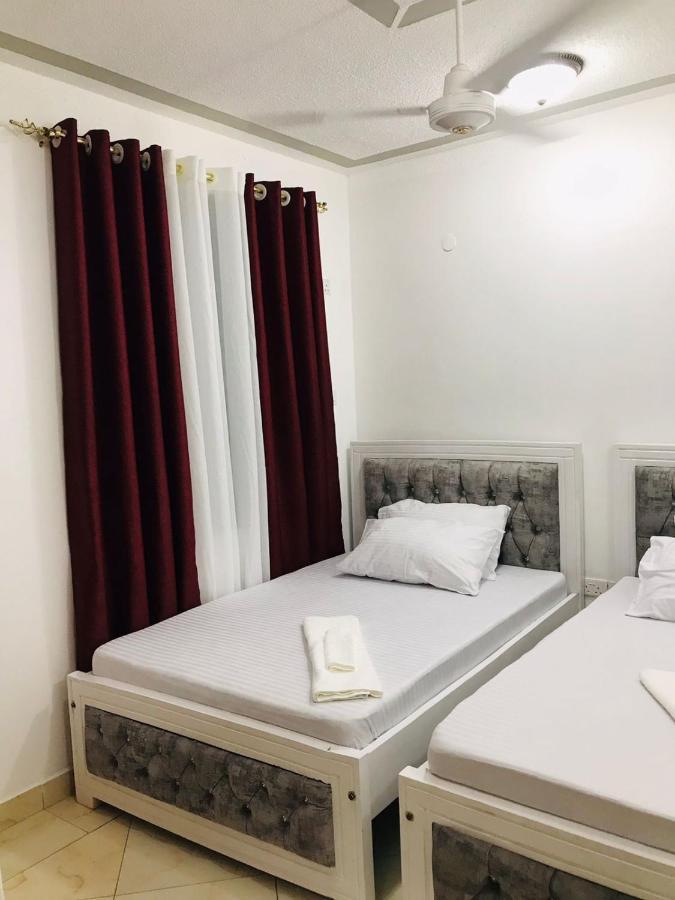 Lux Suites Bamburi Furnished Apartments Esterno foto