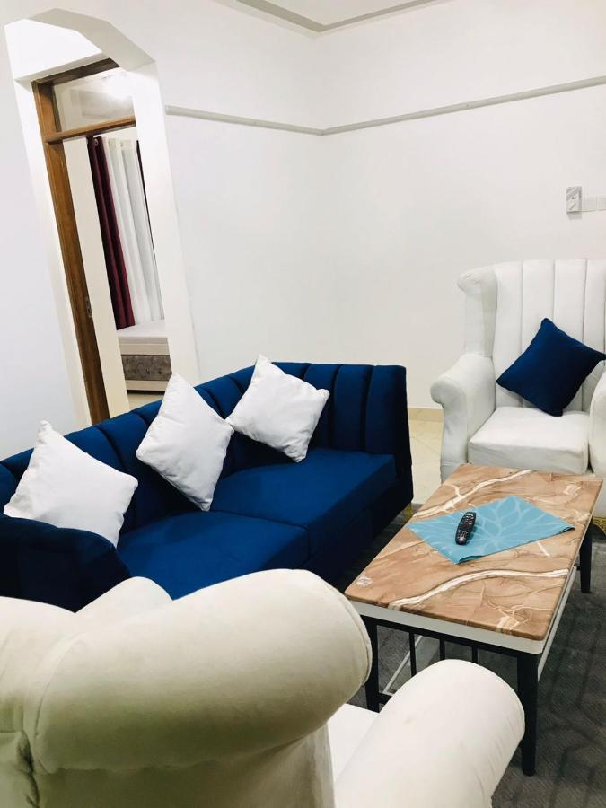 Lux Suites Bamburi Furnished Apartments Esterno foto