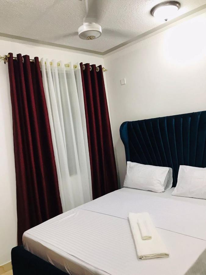 Lux Suites Bamburi Furnished Apartments Esterno foto
