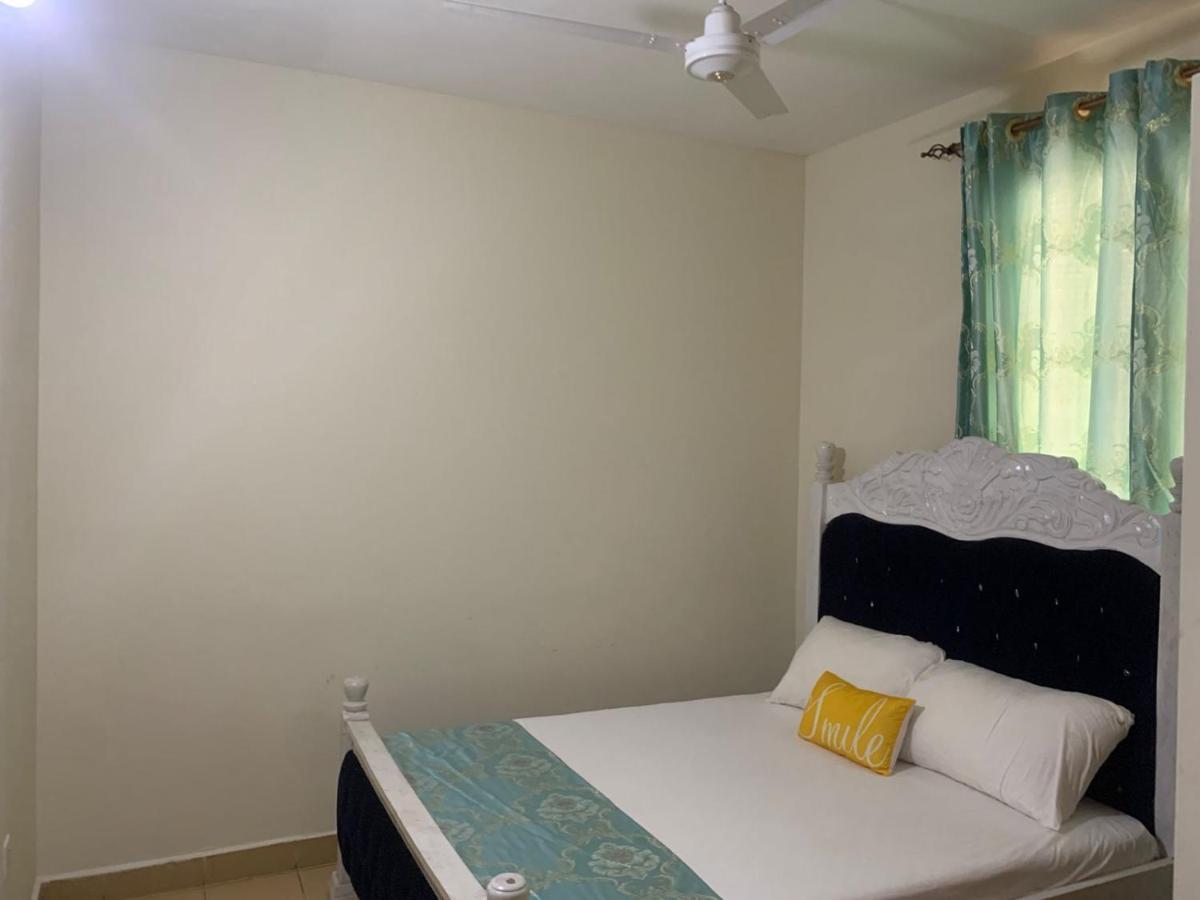 Lux Suites Bamburi Furnished Apartments Esterno foto