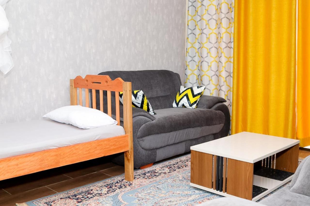 Lux Suites Bamburi Furnished Apartments Esterno foto