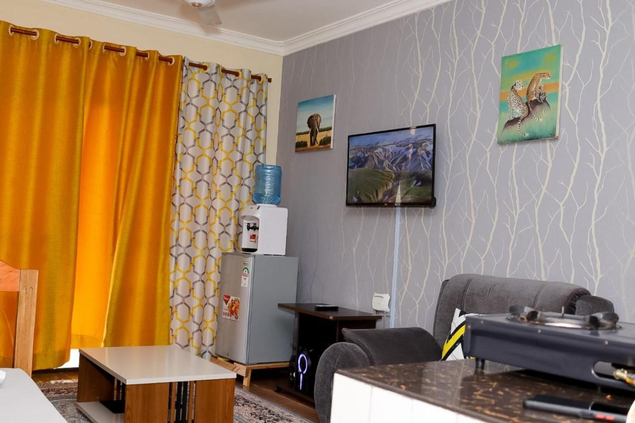 Lux Suites Bamburi Furnished Apartments Esterno foto