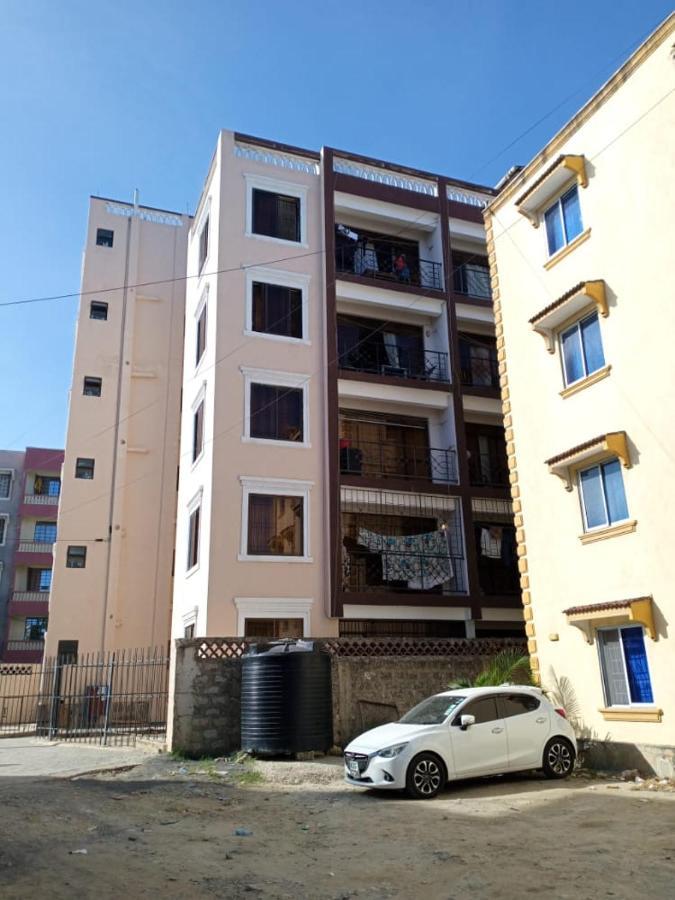 Lux Suites Bamburi Furnished Apartments Esterno foto