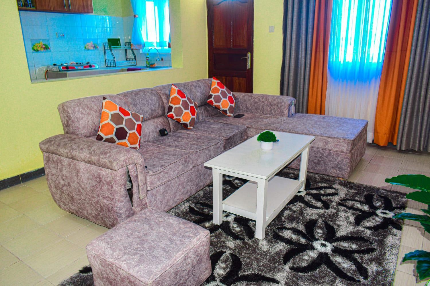 Lux Suites Bamburi Furnished Apartments Esterno foto